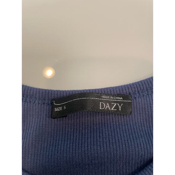 Dazy Cropped Hawaii Tank Top Size Small Blue Polyester/Viscose Blend - Picture 2 of 4